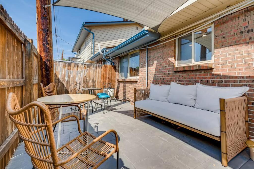 Family Townhome Near Mountains & Olde Town Арвада Экстерьер фото